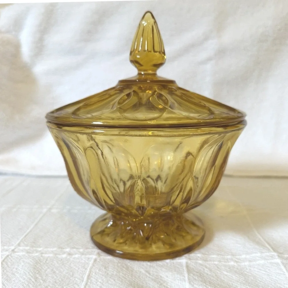 Vintage Anchor Hocking Fairfield Amber Pedestal Covered Candy Dish
